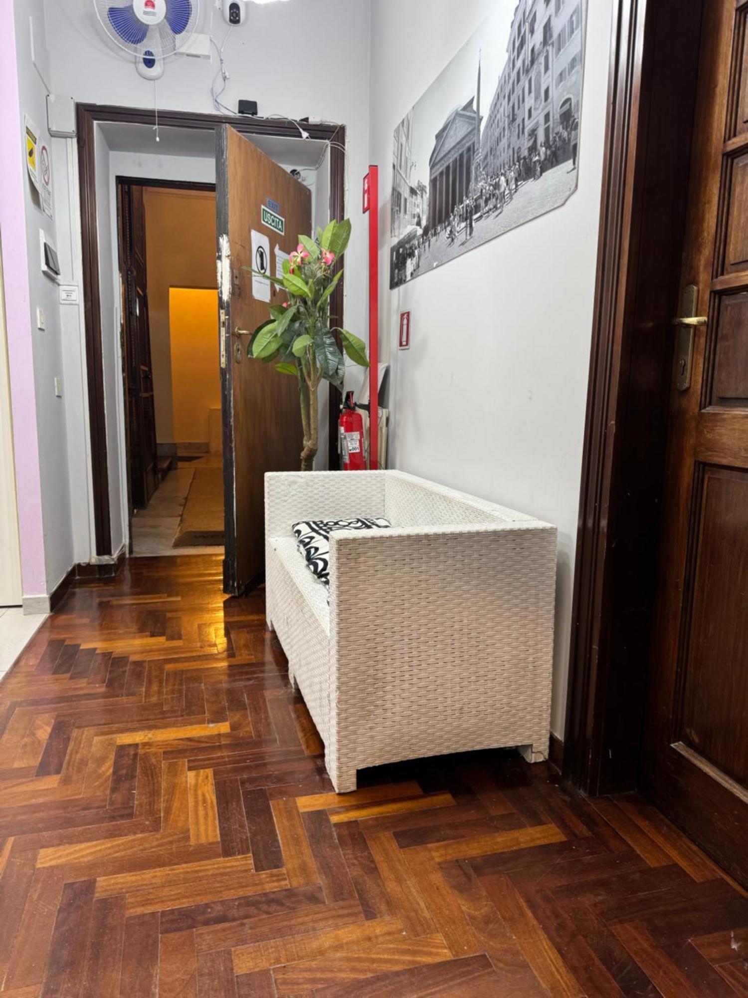 Destination In Rome Hostel Buitenkant foto